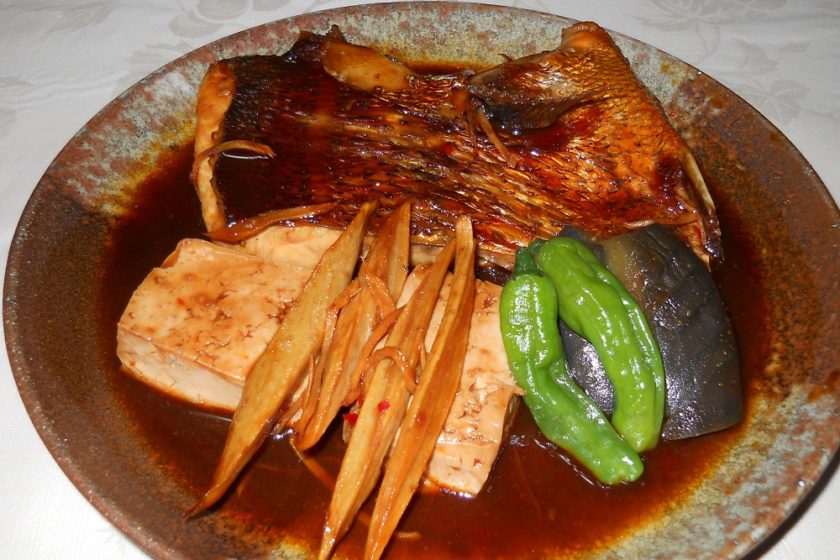Featured dish Aradaki (cooked bony parts of fish - in the photo with sea bream)