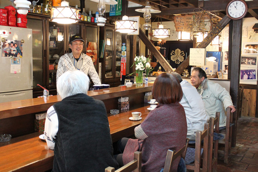 You can also learn about history of Uchiko from locals