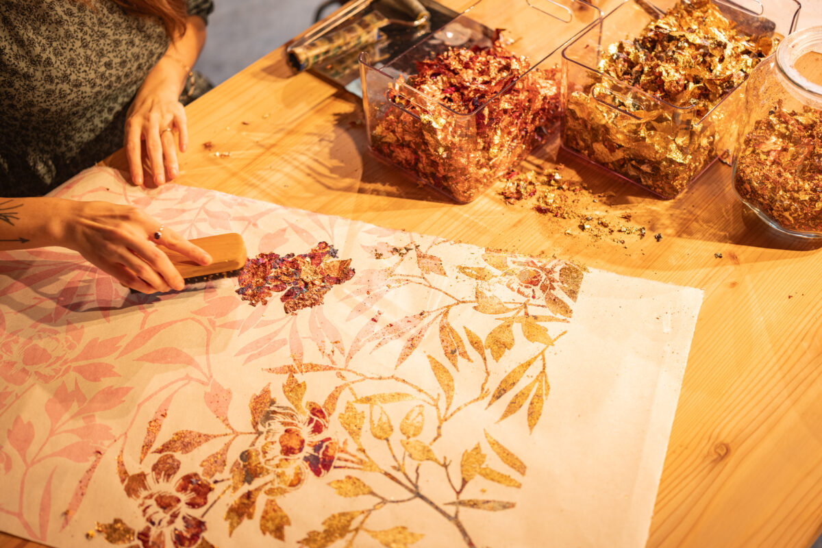 【MEET THE LOCAL】Gilded Washi Tapestry Making and Paper Factory Tour